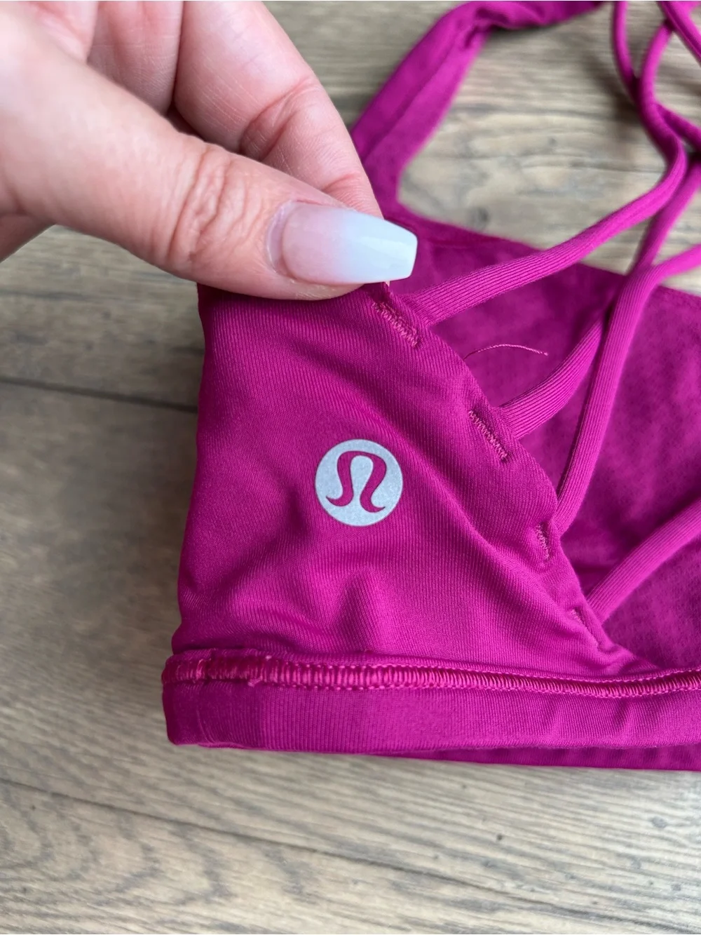 Lululemon Strappy Sports Bra - Fuchsia
